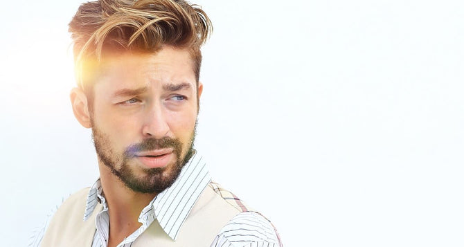Les cheveux poussent-ils plus vite en été ?