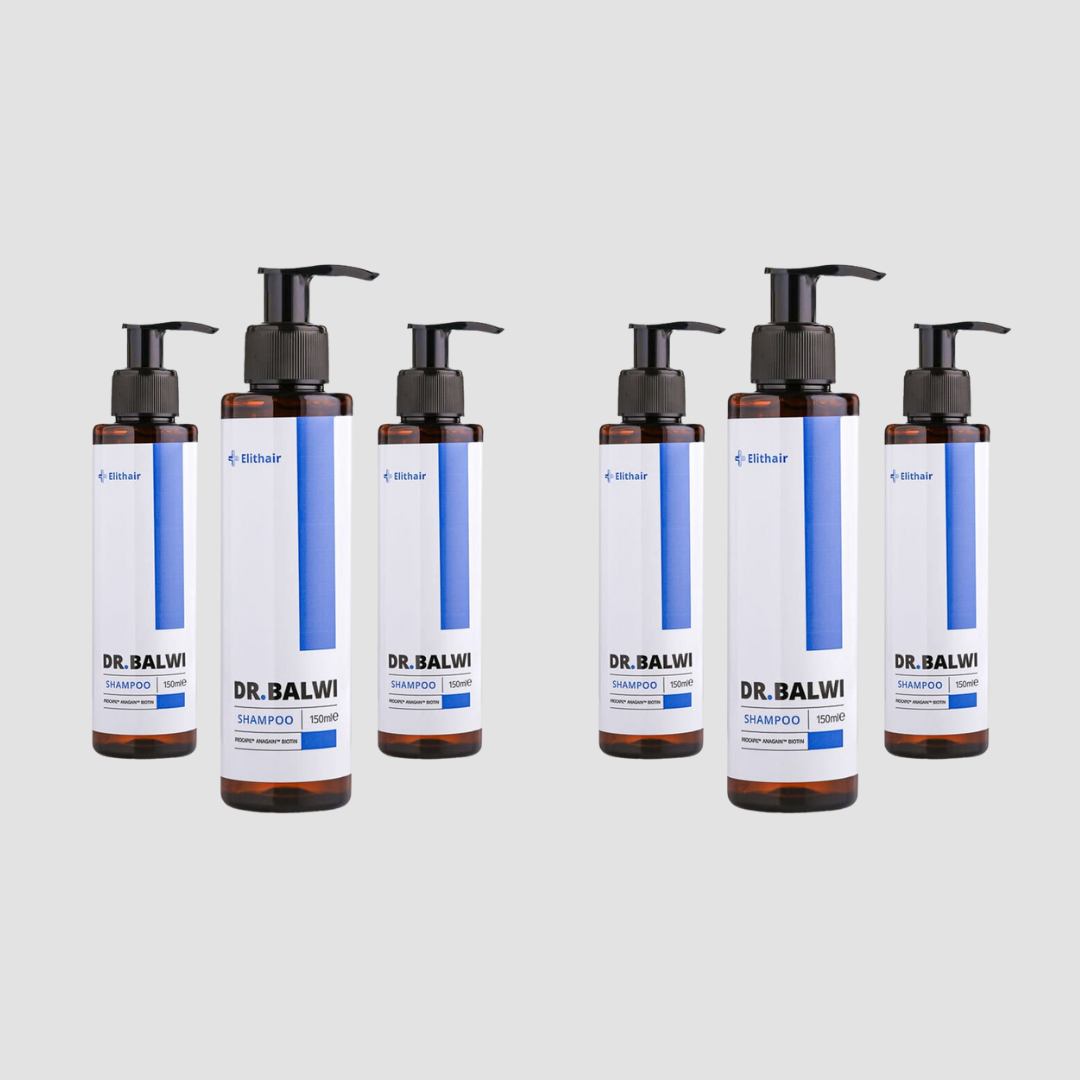 Sechs Flaschen Dr. Balwi Shampoo aus dem Dr. Balwi Shop mit Pumpspendern stehen in zwei Gruppen vor einem schlichten hellgrauen Hintergrund und sind mit weißen Etiketten mit blauen Akzenten für effektive Haarausfall-Pflege und gesundes Haarwachstum versehen.