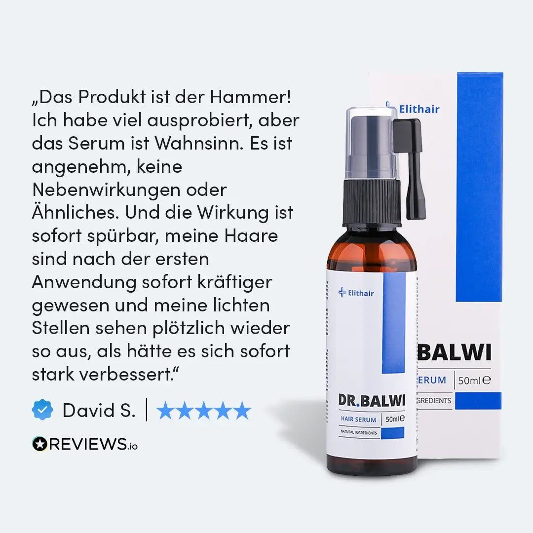 Eine Flasche Dr. Balwi Hair Serum aus dem Dr. Balwi Shop steht vor der Verpackung, daneben eine deutsche Fünf-Sterne-Bewertung von David S. auf REVIEWS.io, in der seine Wirksamkeit gegen Haarausfall gelobt wird.