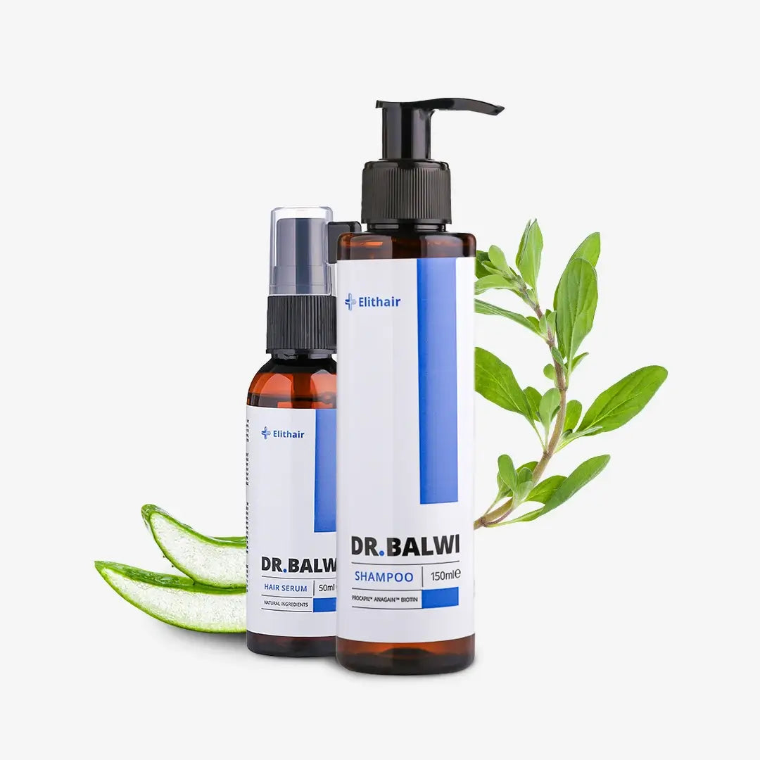 Das Dr. Balwi Shop Shampoo & Spray Set wird neben Aloe Vera Blättern und grünen Stängeln auf weißem Hintergrund präsentiert - perfekt für die Haartransplantation Nachsorge.